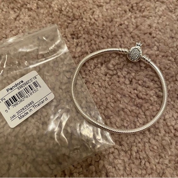 💗 Pandora Crown O bracelet - size 18 💗 - Picture 9 of 9